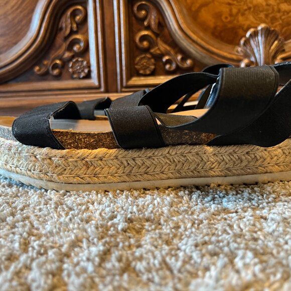 Torrid Platform Sandals Women's Size 12 - Picture 5 of 10